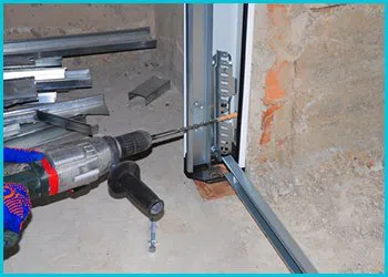 Capitol Garage Door Service Watertown, MA 617-360-8153 - garage-door-repair